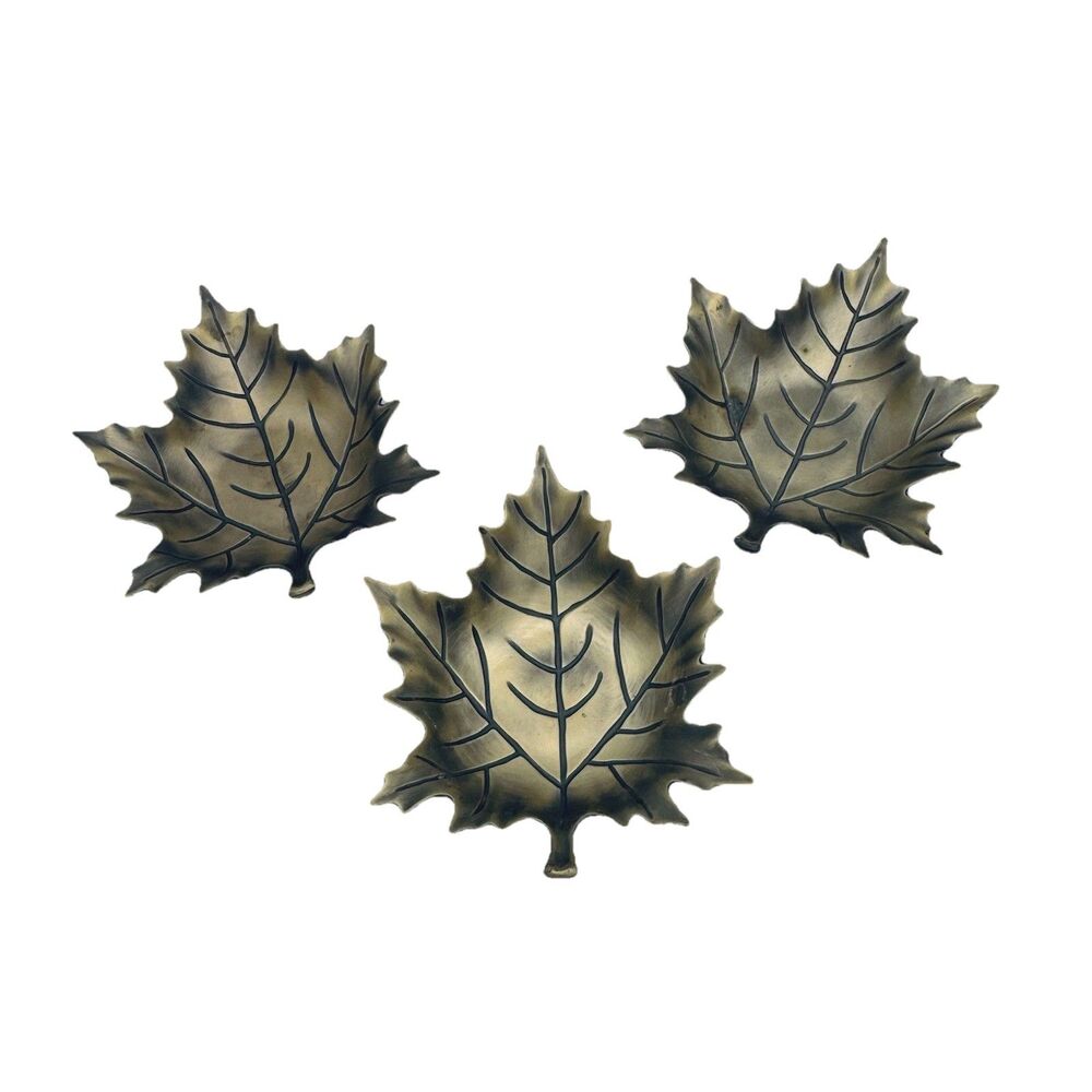 Figural Maple Leaf Trinket Dish Tray Set of 3 Antiqued Brass Gold Metal w Veins